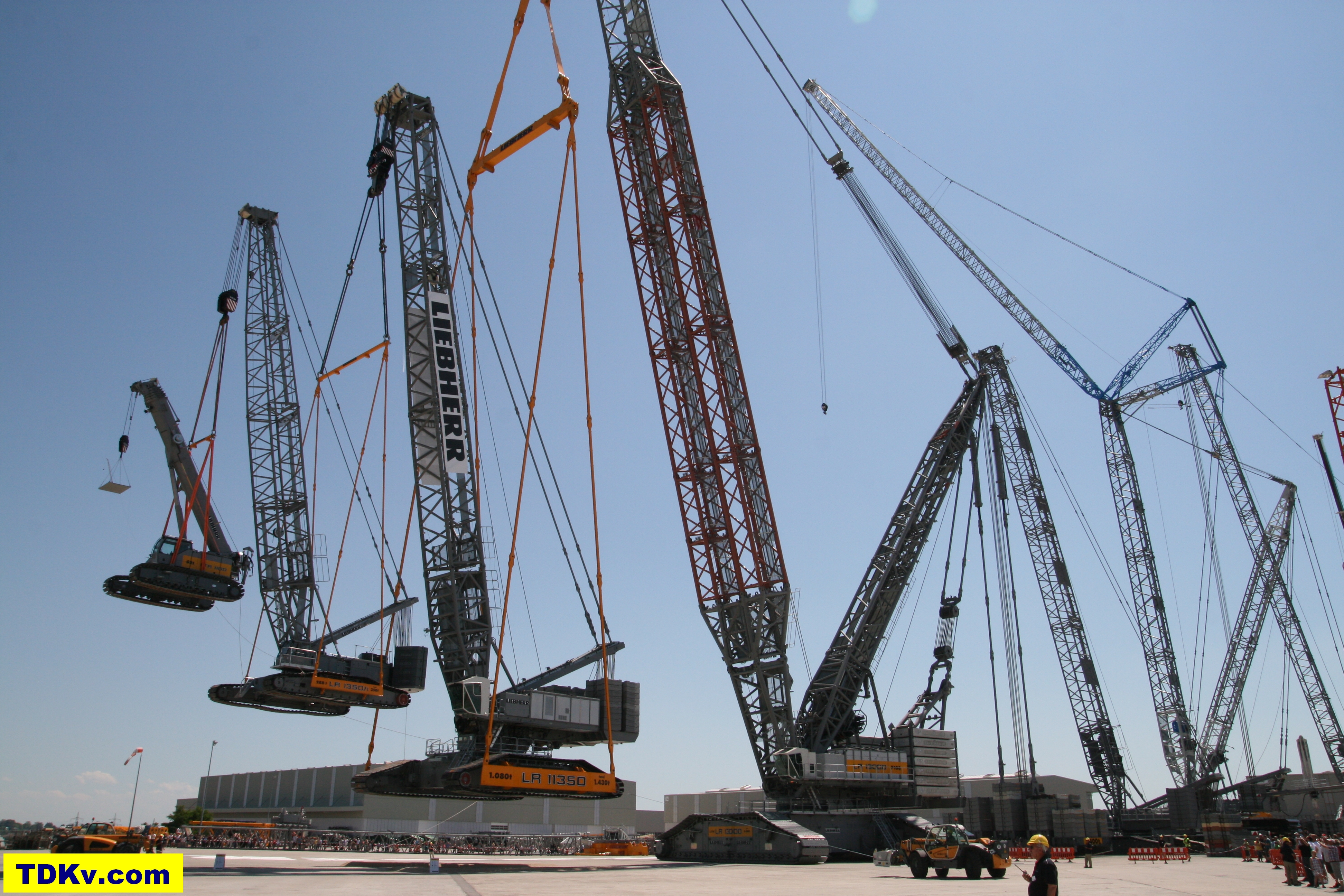 Liebherr LR 13000 crawler crane