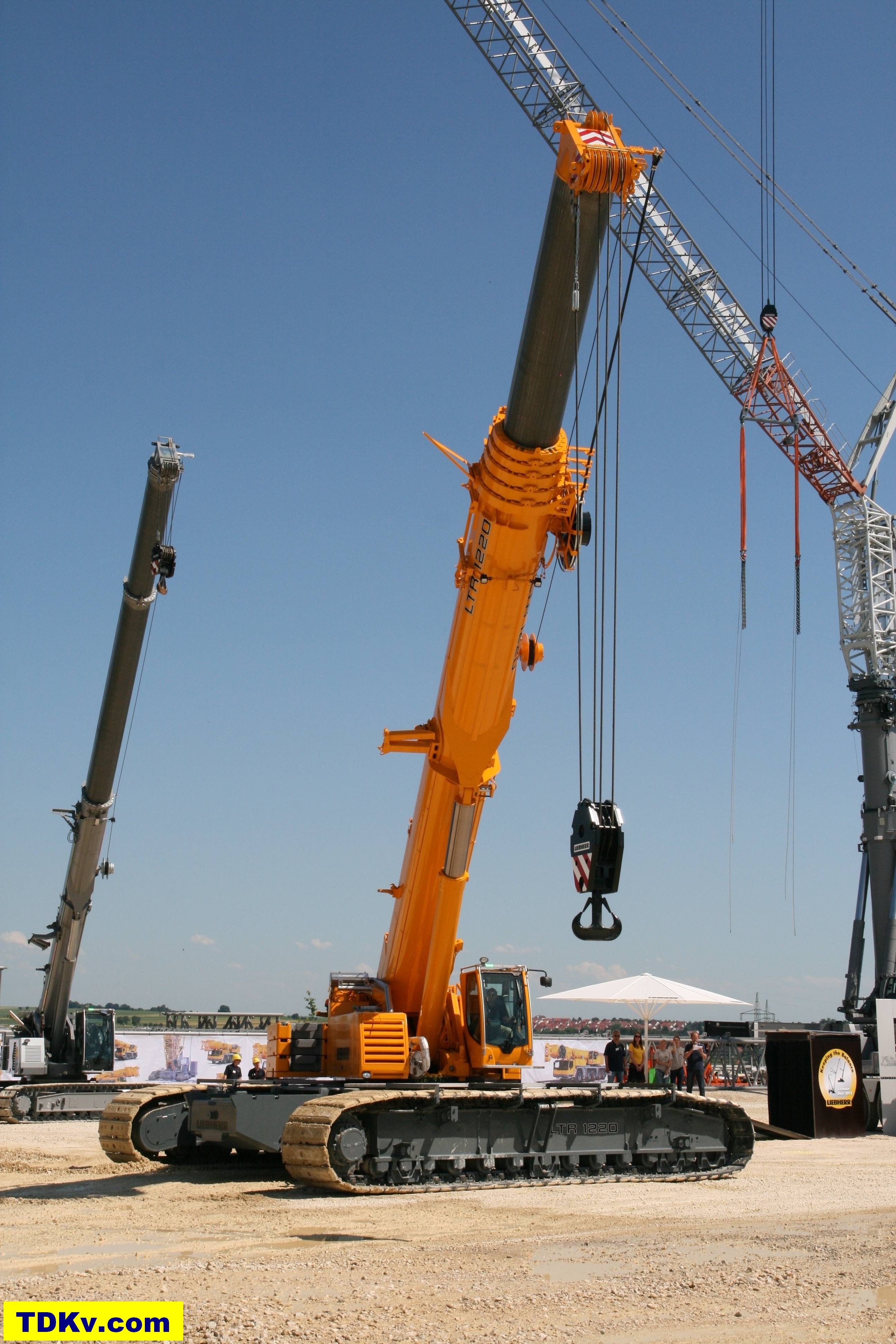 Liebherr LTR 1220 telescopic crawler crane