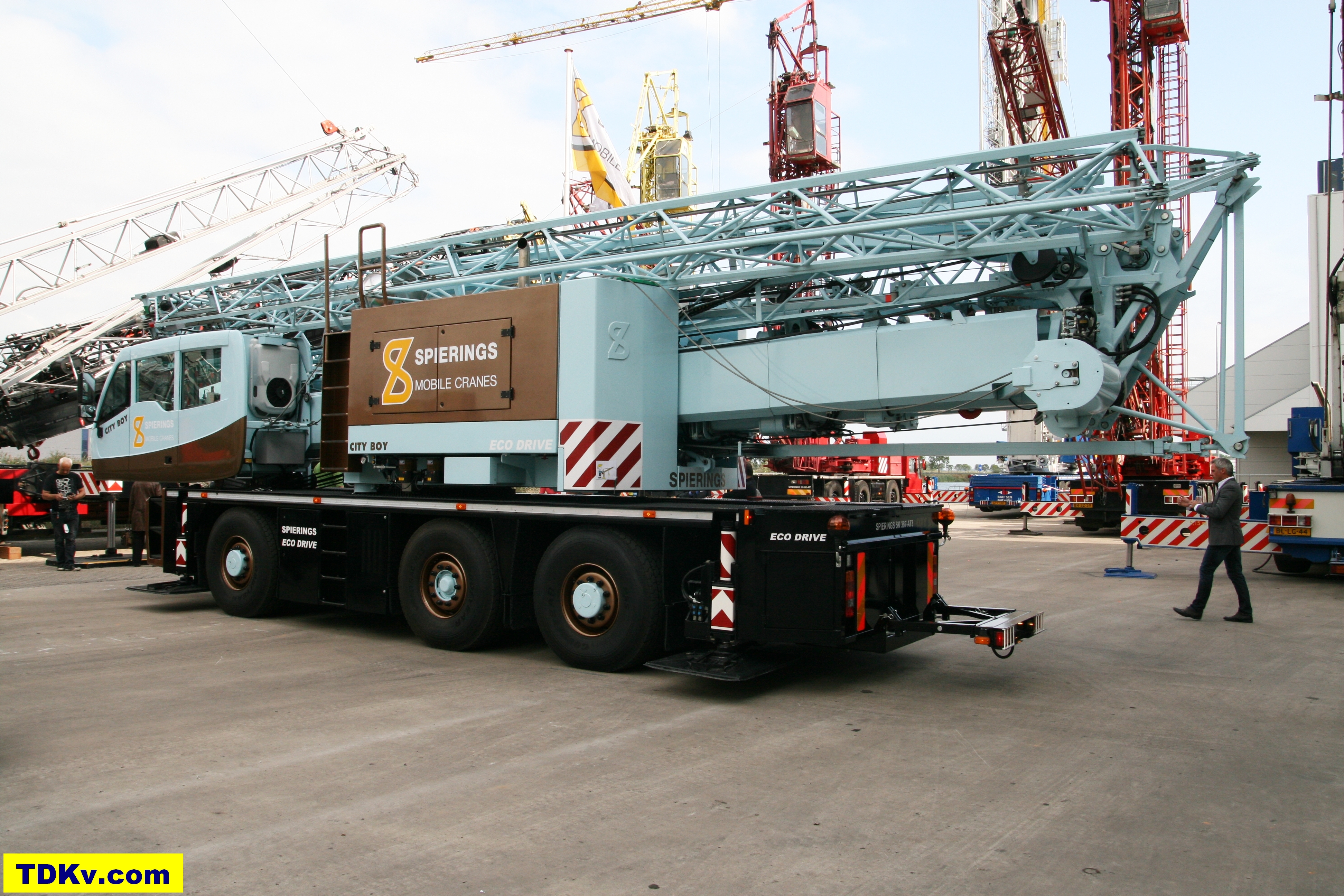 Spierings mobile tower crane SK387-AT3 City Boy