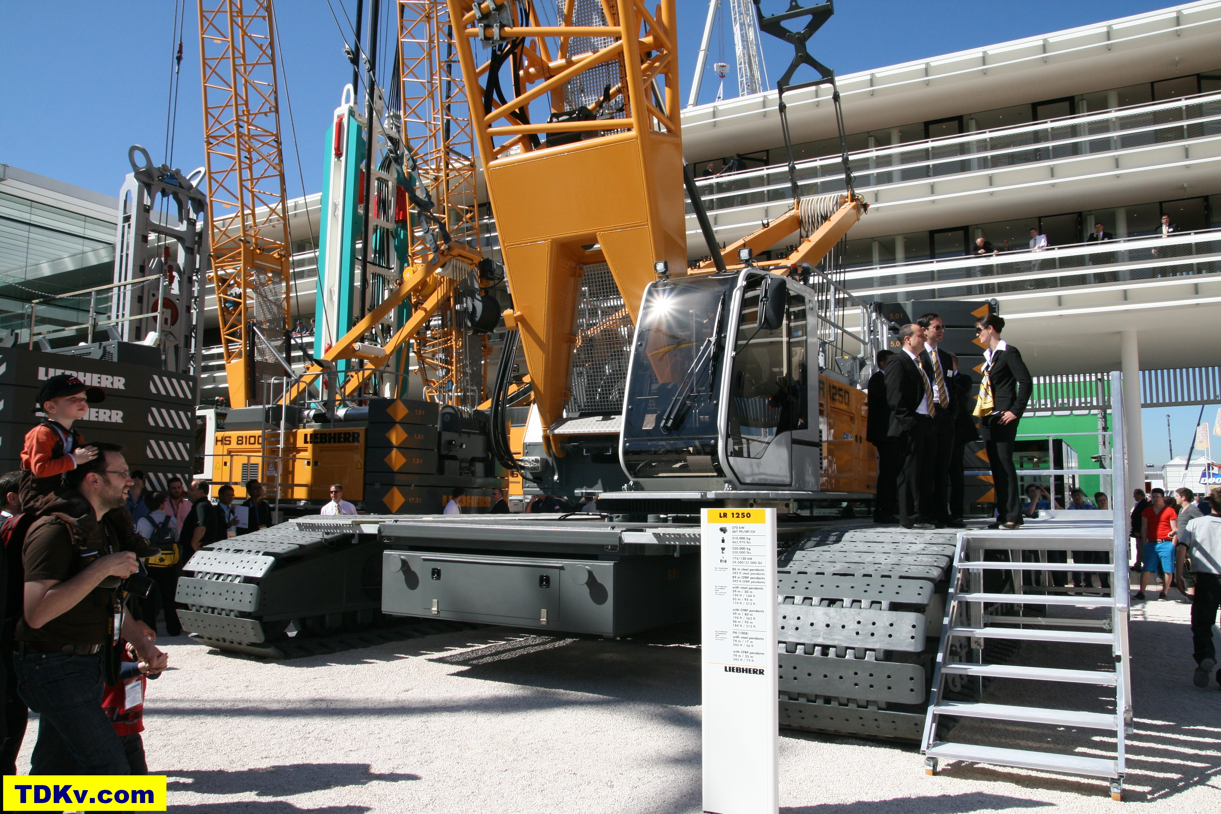 Liebherr LR 1250 crawler crane