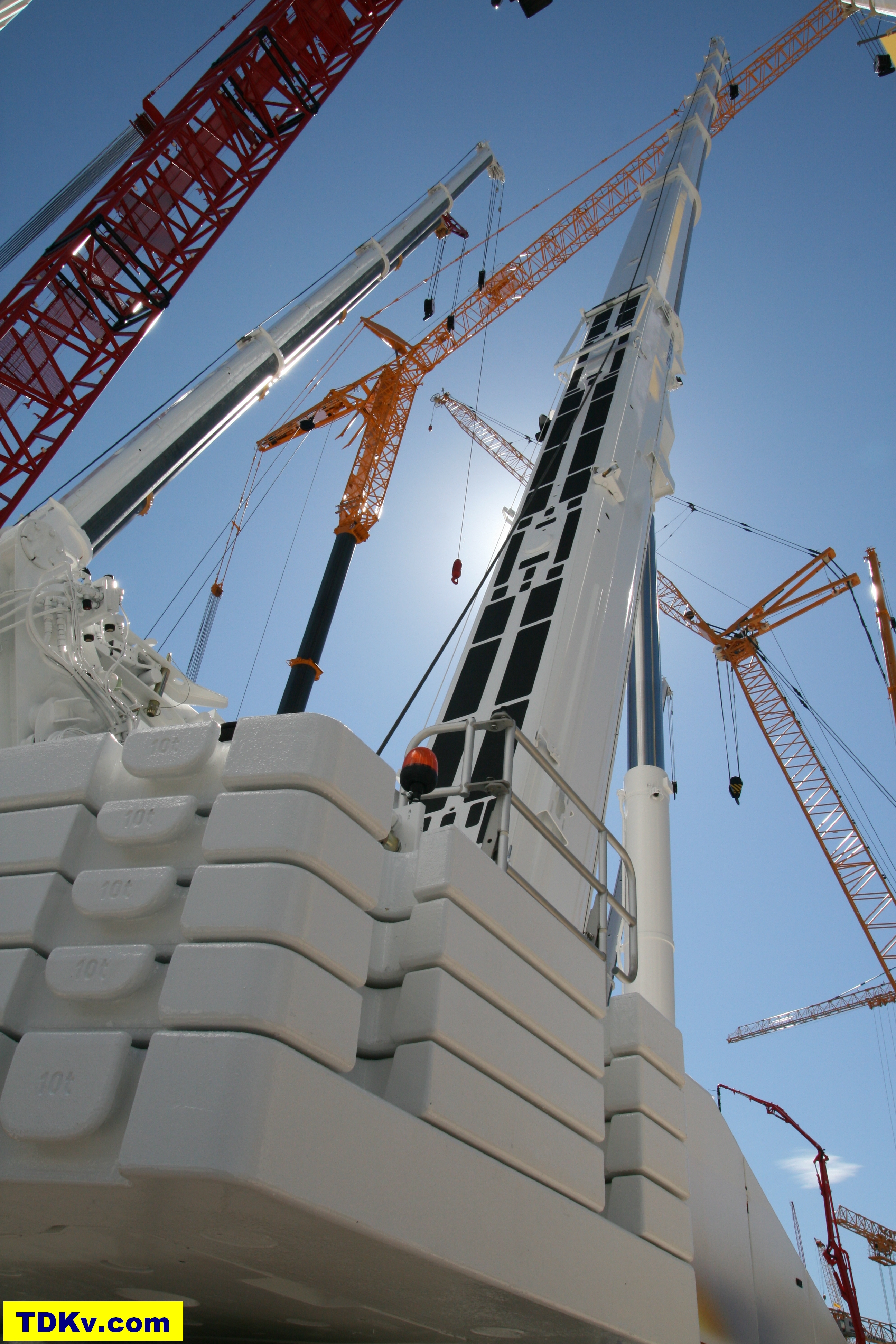 Liebherr LTM 1300-6.2