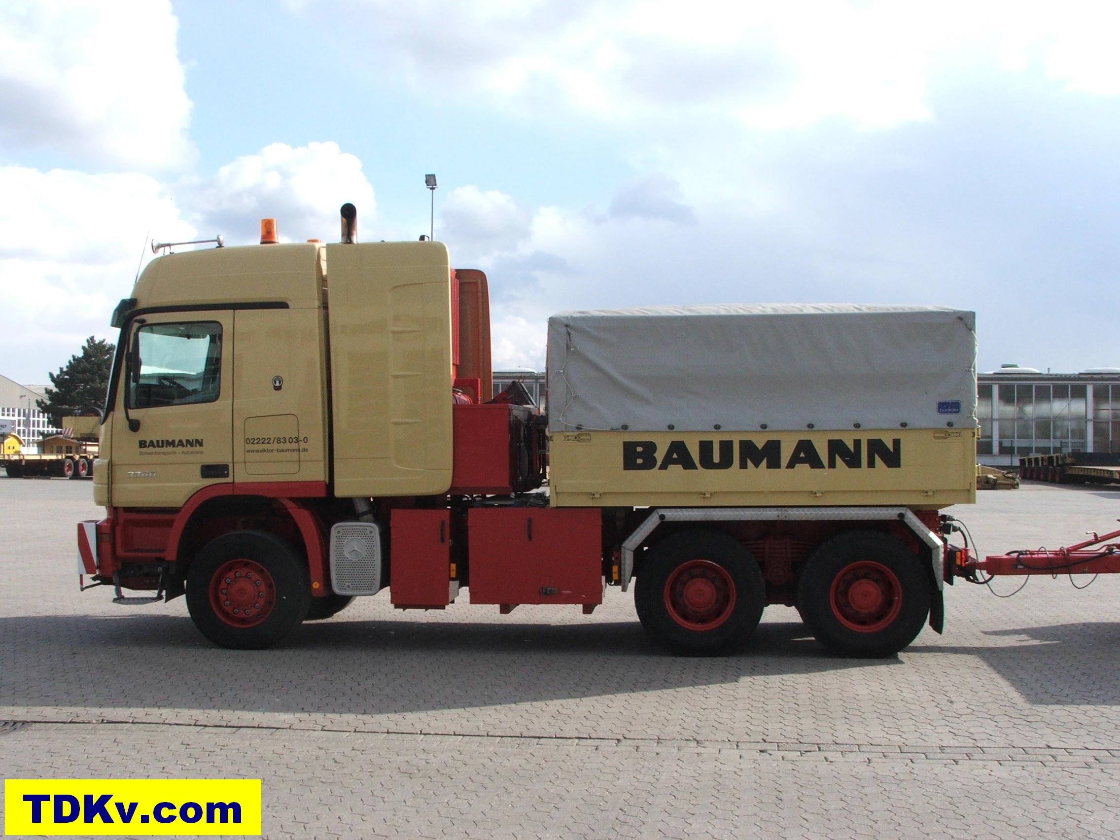 Baumann Actros 3360 prime mover
