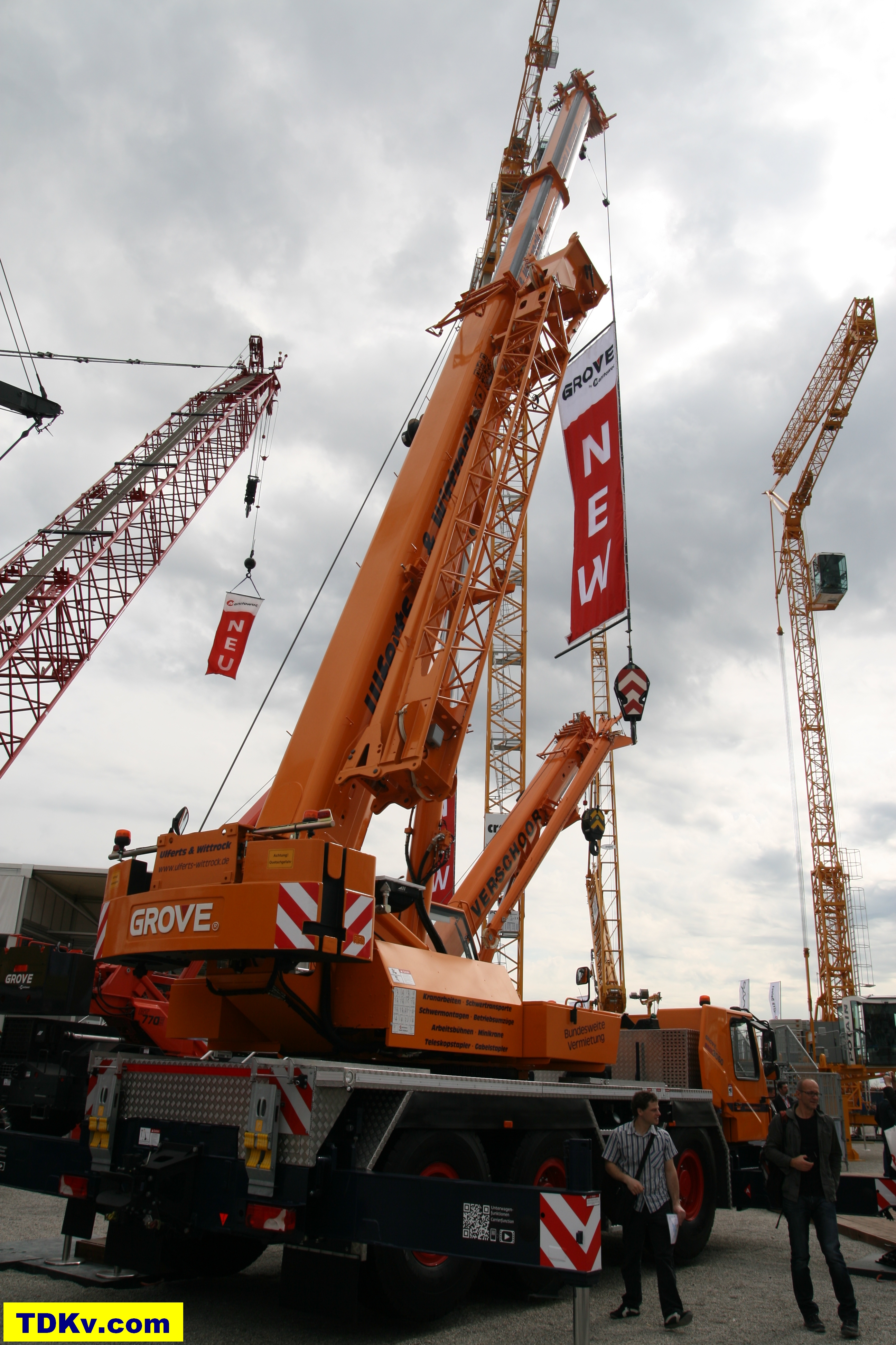 Grove GMK 3060 - Bauma 2013